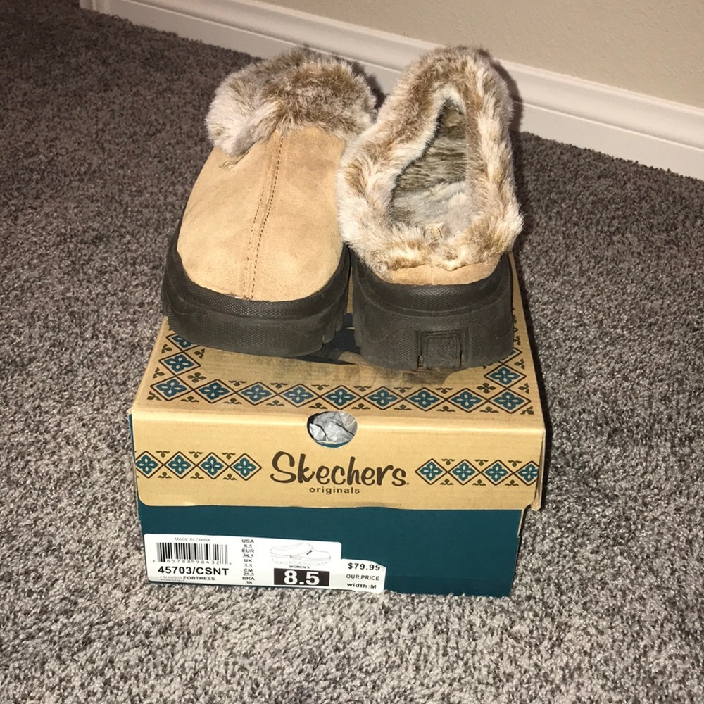 Size 8.5 Sketchers “Fortress” boots